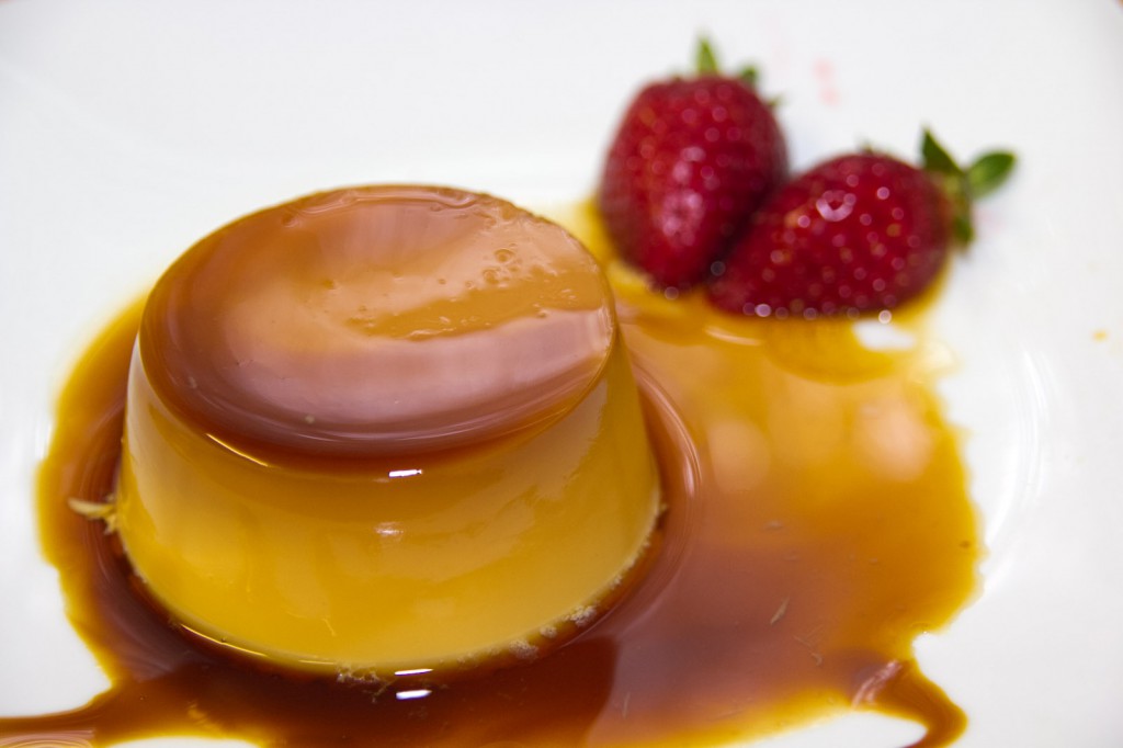 Flan Caramel zu Wein