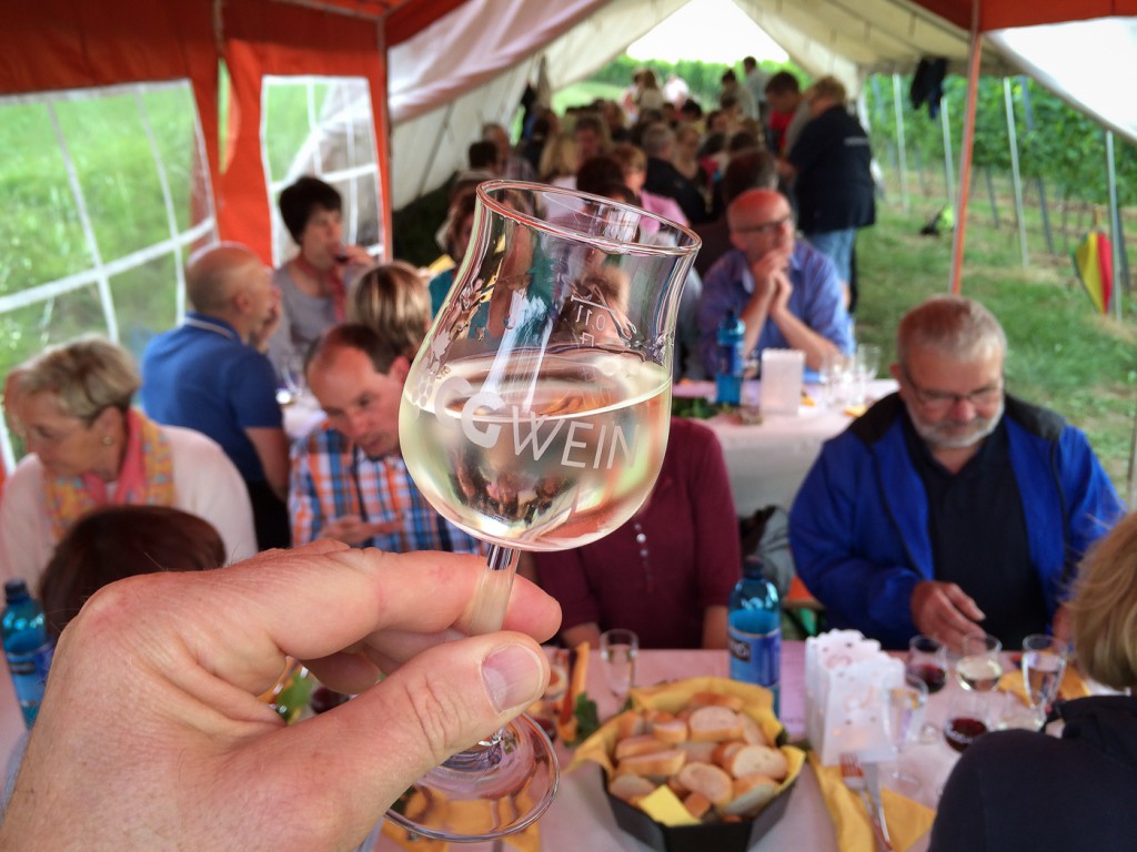 Weinprobe-Bergstrasse-Schnitzel-und-Wein (2)